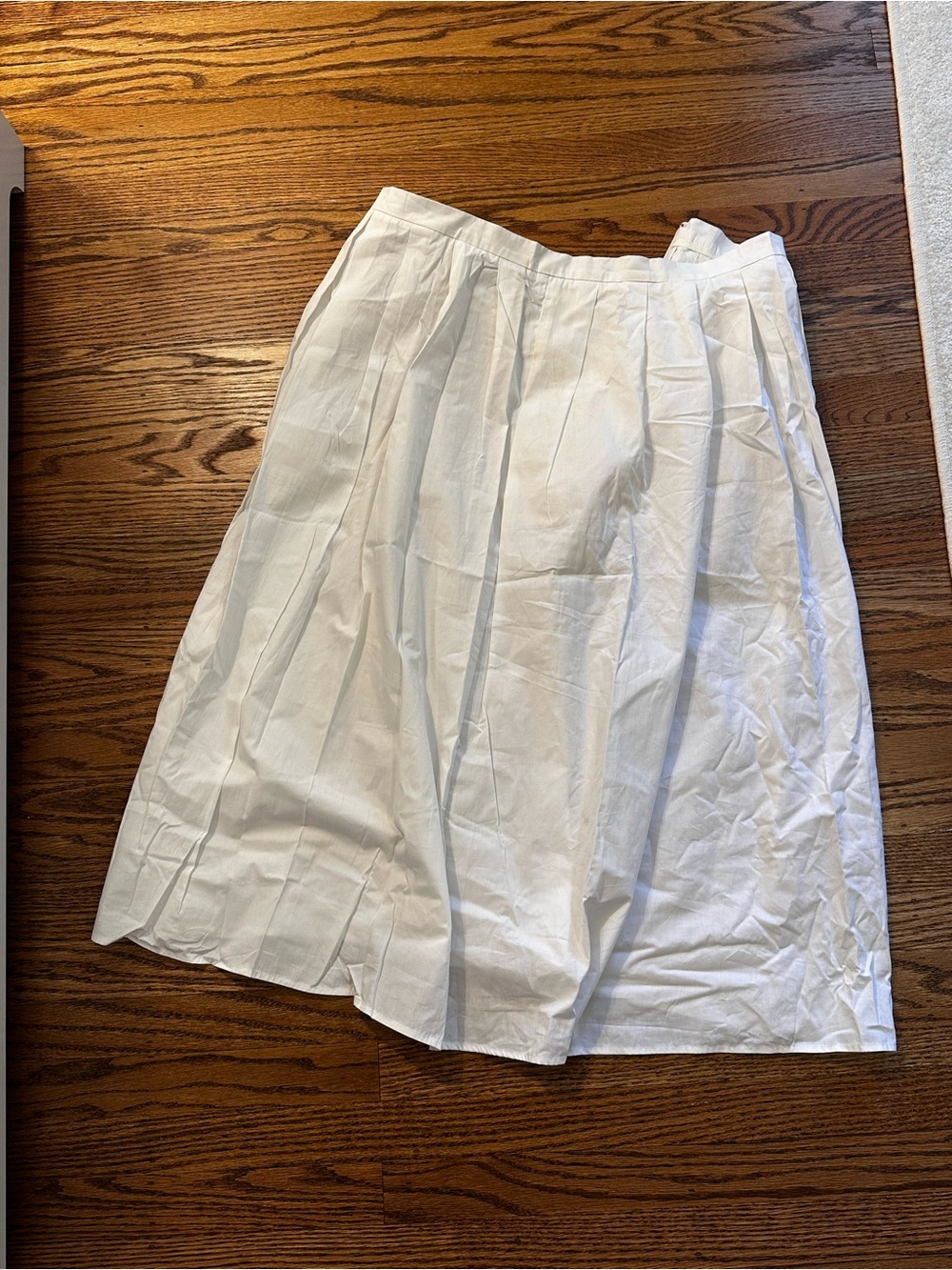 Banana Republic White Pleated Midi Skirt